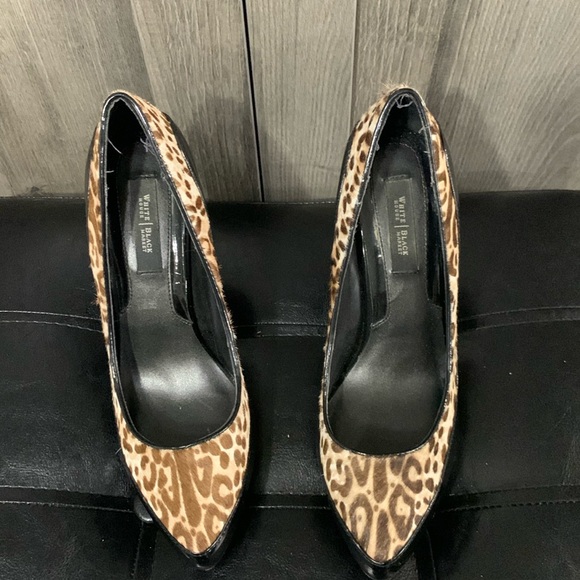 White House Black Market Cheetah Faux Fur Black Patent Leather Shoes Size 6.5M - Picture 2 of 12
